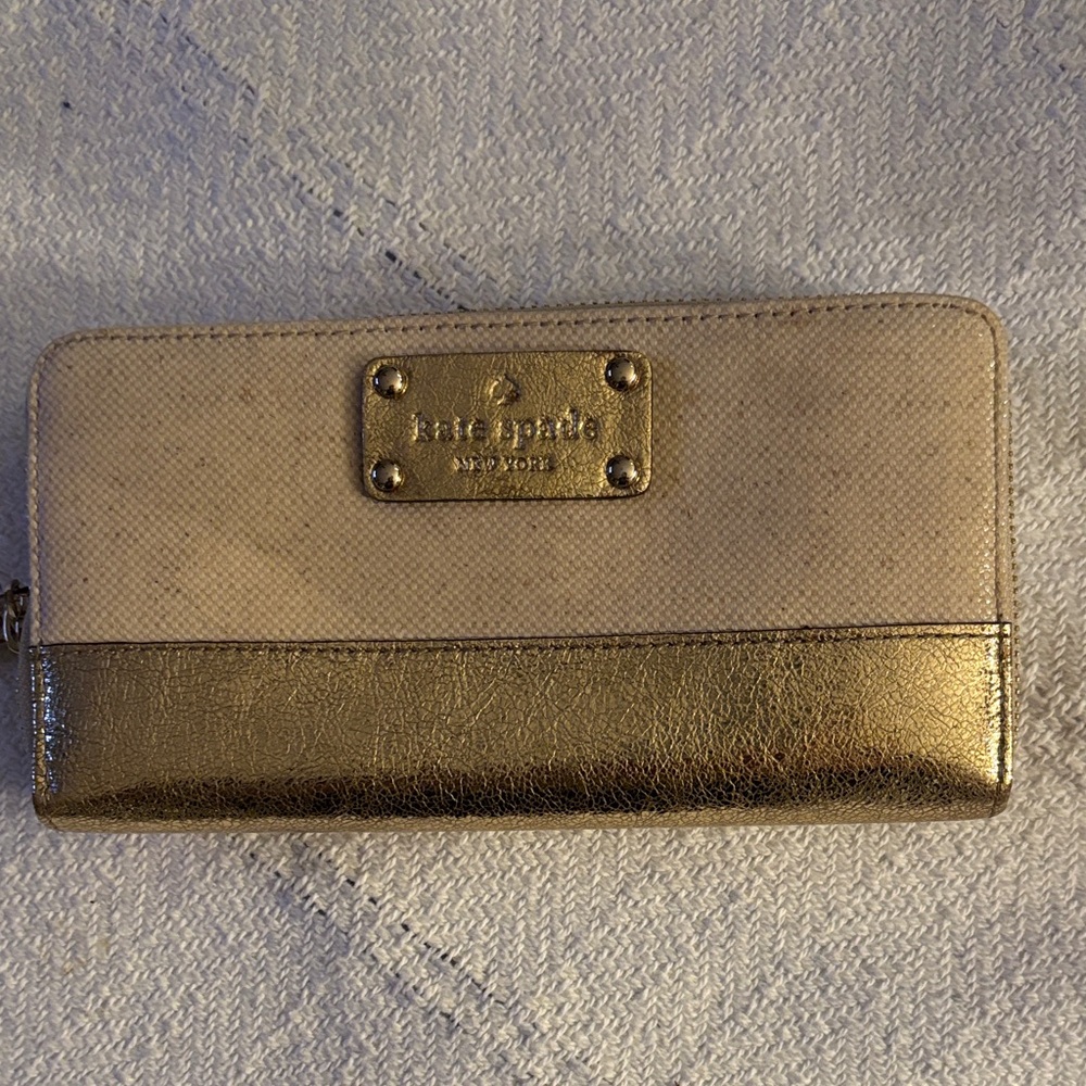 Kate Spade Metallic Gold and Cream Wallet like new